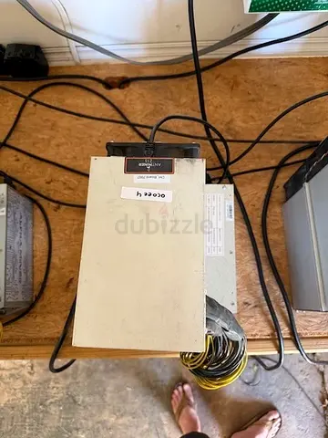 Antminer Z15 420Ksol Zcash Miner Used