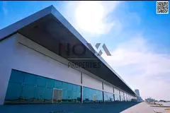 A brand new commercial complex with modern finishes, ideal for international brands, major companies
