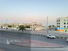 Bright Location Shop Perfect Business Spot 1 Month Free High Visible Location