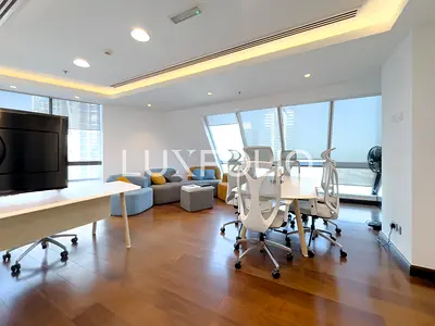 Close to Metro | Partitioned | High Floor