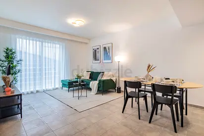 Bedspace with private bathroom, Up Tower, DIFC