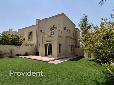 Upgraded | Corner Unit | Vacant | Private Garden