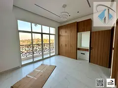 A villa near the mosque with a very large exterior setback.