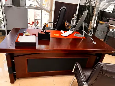 Office Table with Chairs for Sale – Good Condition