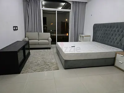 No commission Furnished master room near metro station