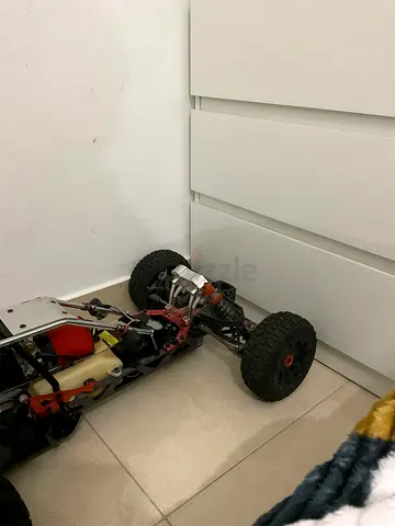 Used nitro RC off-road buggy — runs perfectly all good