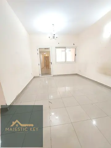 Lavish Large 1 BHK With balcony Central Ac Central Gas