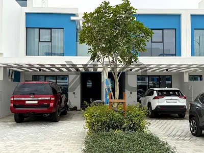 4BR Santorini Townhouse | Near Pool & Green Belt