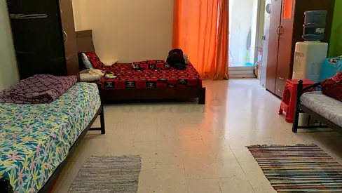 Executive bed space available for bachelors @ 1100 Dhs only in Oud Metha inclusive of Dewa and WiFi