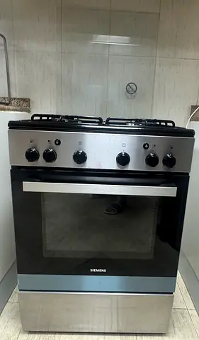 Siemens gas cooker  oven - stainless steel, working