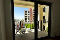 VACANT | ONE MONTH FREE | SEA VIEW | CHEAP — 2