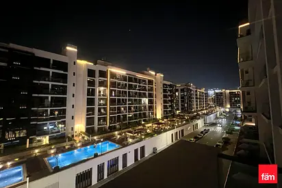 Vacant | Semi furnished |High floor