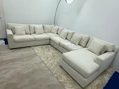 Excellent condition cratebarrel Ushape sofa