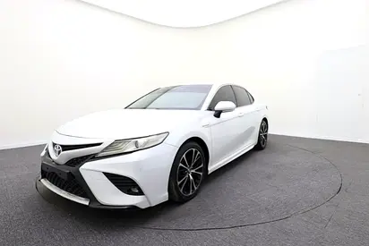 ⸻

 تويوتا كامري جراند سبورت 2018 خليجي
	: خليجي