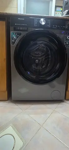 Hisense front-load washing  1 machine - excellent condition 1 week used 10 years on inverter warrant