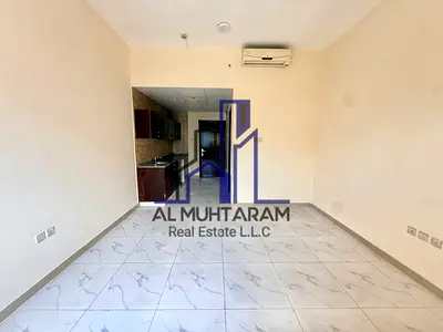 Spacious Separate Kitchen Studio Fire Station Road No Deposit Only CHQ