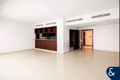 Two Bedrooms | Spacious Layout | Low Floor l