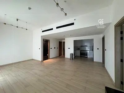 Fully Furnished - Direct On Pool