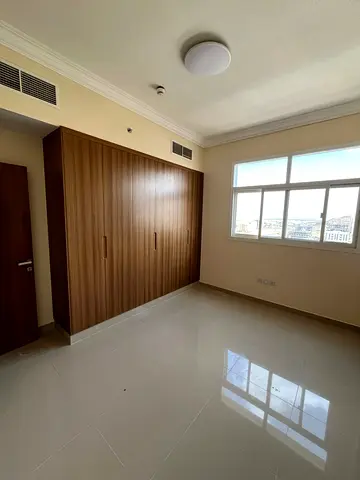 Brand new 1 bedroom apartment first tenant directly from the owner Spacious layout with a large living room and 2 bathrooms Master bedroom with built