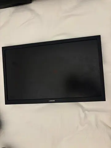 Samsung 19” Monitor HDMI/VGA – Good Condition