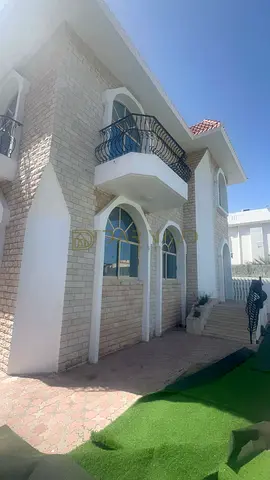 Breathtaking 5 bedrooms villa for rent in Sharqan area