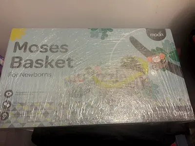 Moses Basket for Newborn - New in Box (Still Wrapped)