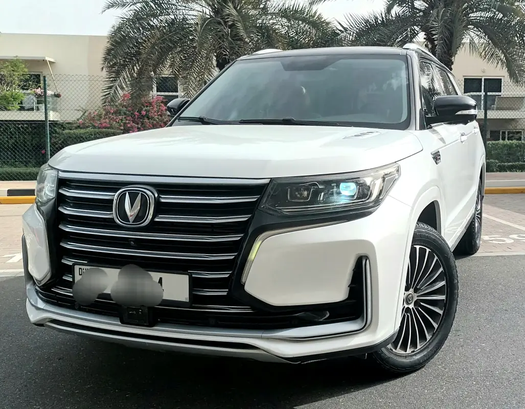 Changan CS95 2022 — photo 1 of 20