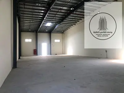 للايجار مستودع مساحه 5400 قدم السعر 297 الف كهرباء 50 كيلووات