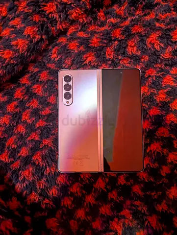 My Samsung Galaxy Z Fold (Silver) - Foldable, working condition inner display is not working 12gb256