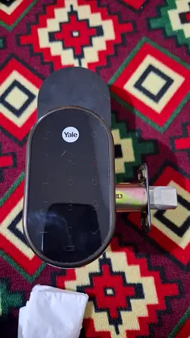 Im selling my Yale smart door lock (keypad) — used, working
