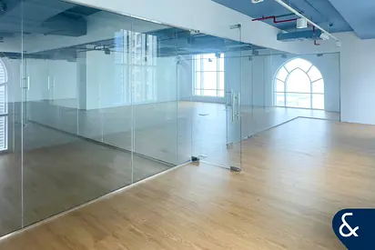 Fully Fitted | Vacant | Modern Office
