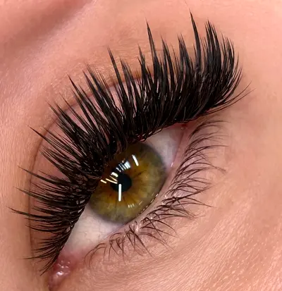Professional Lash Extensions Palm Jumeirah | Full Set 200 AED