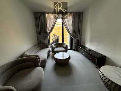 شقة غرفتين وصالة "مفروشة بالكامل" في طراز 3 الجادة – إطلالة مفتوحة على الشارع