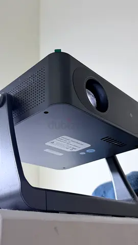 PROJECTOR FOR SALE URGENT