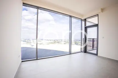 Spacious | Water View | Vacant Mid - April