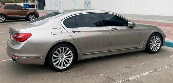 2017 BMW 730Li
