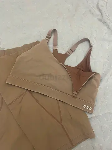 Nursing Sports Bra and maternity phone pocket bike shorts