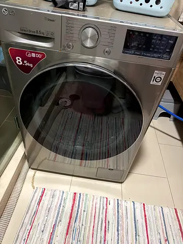 LG 8.5 kg Front Load Washing Machine