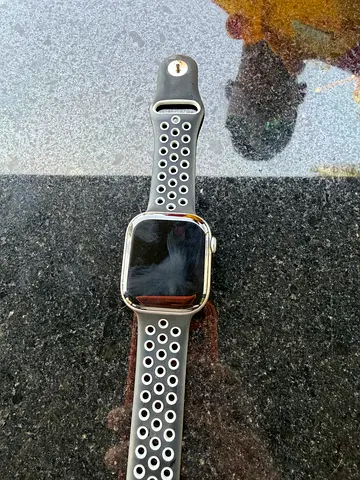 My Apple Watch Series 11 (46mm GPS, Aluminum) — AppleCare until 29/01/2028