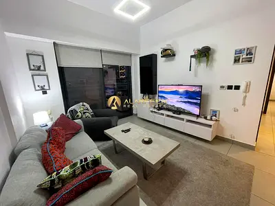 شقة مفروشة بغرفتي نوم | Rigel JVC | شرفة وإطلالة على المدينة