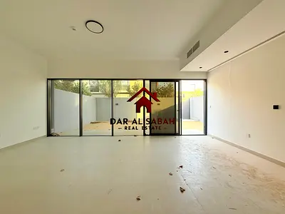 Corner unit/cheap price /Ready to move/Brand new !