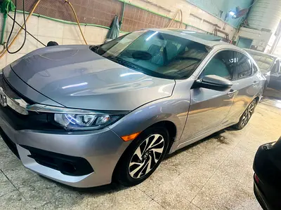 Honda Civic 2016 GCC Specs full option low millage