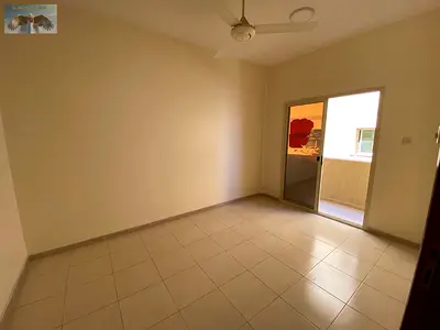 شقة غرفة وصالة في الحميدية 1، بلكونة وصالة مغلقة، مطبخ منفصل، تكييف مركزي، قريب من اتصالات، إيجار 27 ألف سنوي