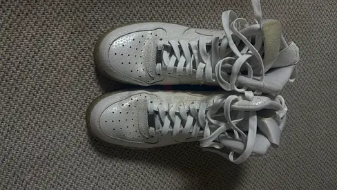 White leather high-top sneakers - lightly used