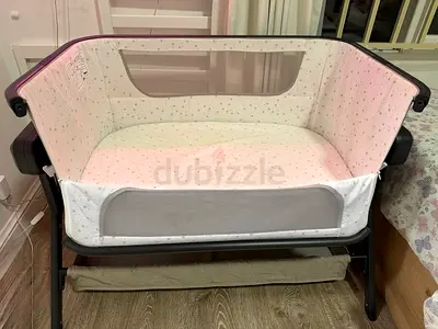 Zeus auto swing bassinet
