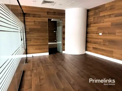 Expansive Combined Office | Ideal Corporate Space