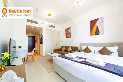 A Bright Studio in Carson Tower B
