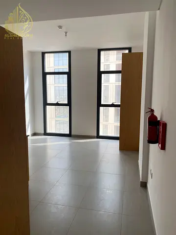 For sale /studio/modern finishes/open kitchen