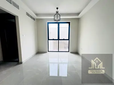 1BHK BRAND NEW TWO WASHROOM \\ GORGEOUS \ NEW BLUDING OPEN UNIVERSITY CITY //** RENT 38K