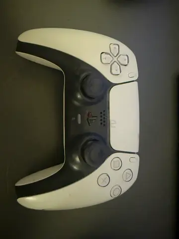 2 Ps5 controllers (MODDED)